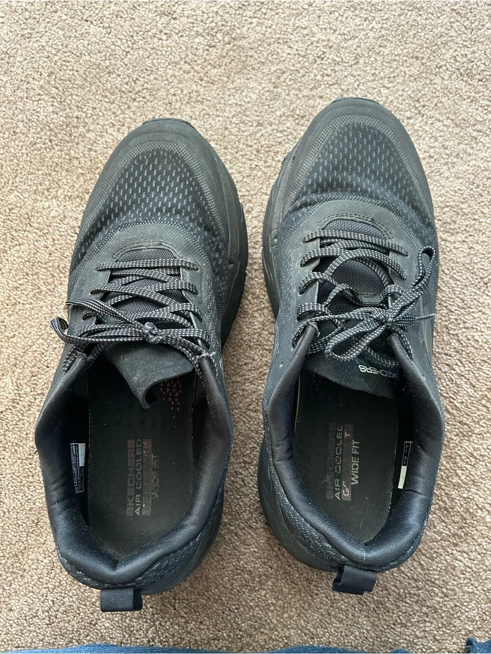 Skechers Men’s Black Athletic Max Cushion Trainers